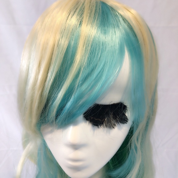 New Blonde Turquoise wavy wig with bangs cosplay main image 6